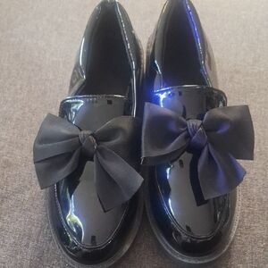 Girls Black Patent Bow Dress Shoes